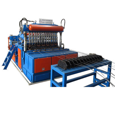 Soldador refrigerado por agua del punto del punto 440V de la máquina multi automática llena de la soldadura por puntos