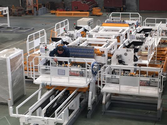 Alambre soldado con autógena 1600m m Mesh Making Machine de la capa del tormento de la plataforma