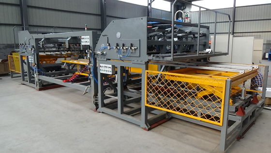 alambre doble Mesh Welding Machine de Panel 380v de la cerca de alambre de 8 de + 6 + de 8m m