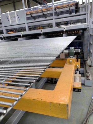 Diámetro 4-8m m de la cortadora que se endereza y del alambre de la barra de acero